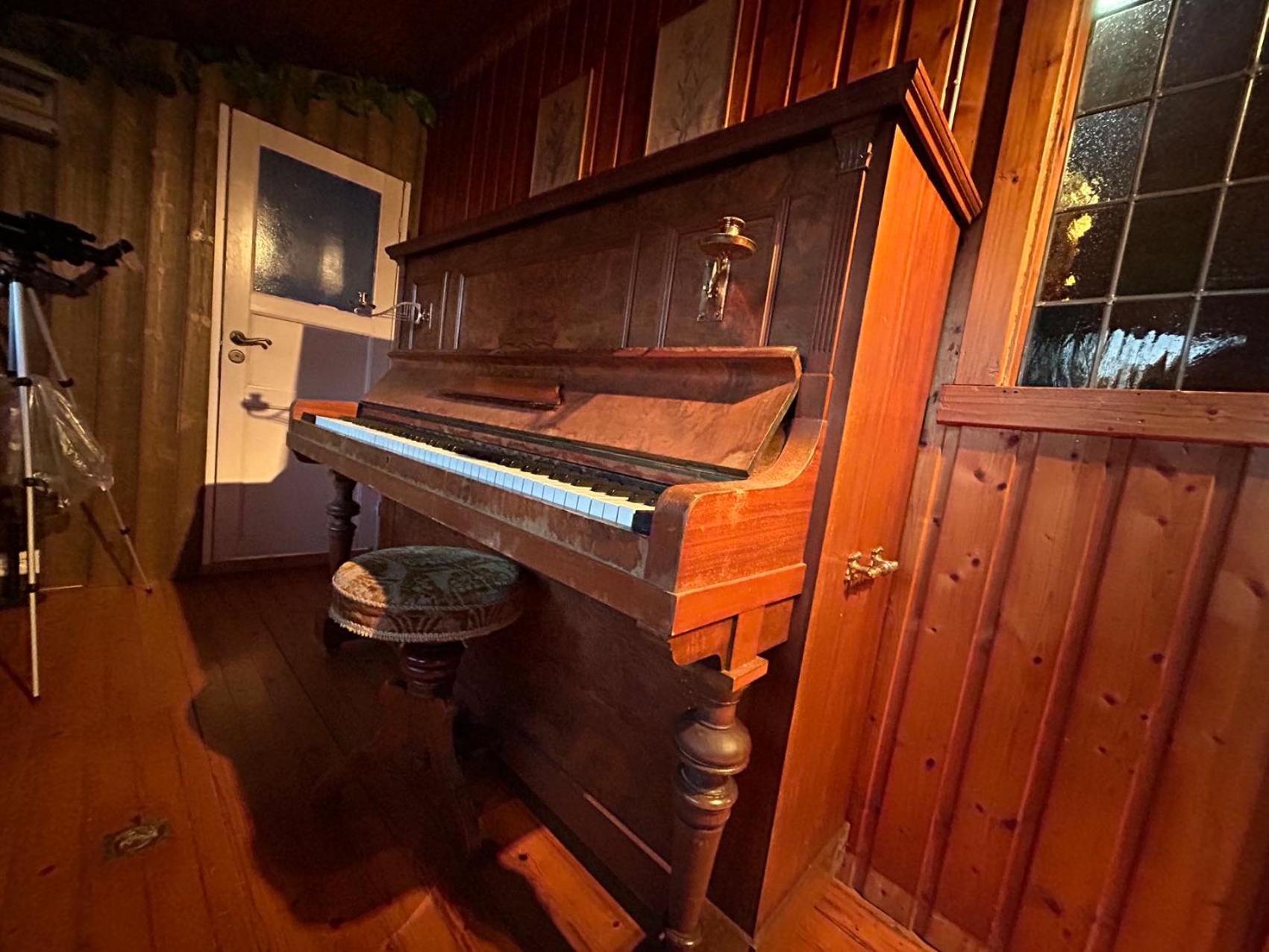 Вилла Beautiful Cabin By Mjosa. Stange Экстерьер фото